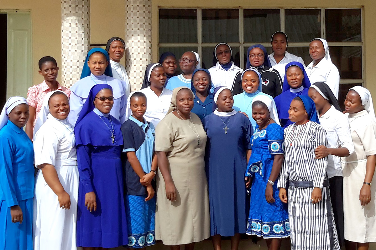 Nigerian sister students attending the annual HESA Reflective Learning seminar at the Institute for Formators, Du, Jos, northern Nigeria in June 2017.