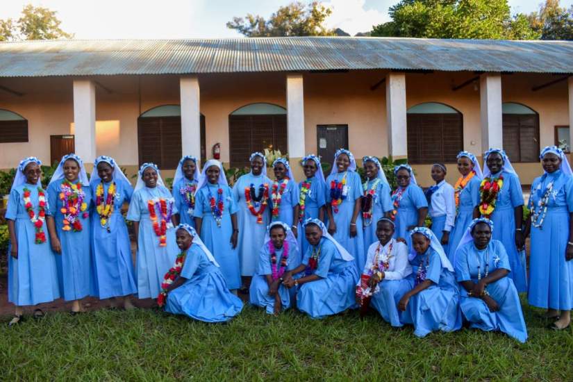 On April 26, 2021, 22 ASEC-sponsored students* graduated from Bigwa Sisters Secondary School in Tanzania.