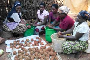 This Sawdust Briquette Recipe Solves a Common Problem for Women in Rural Africa