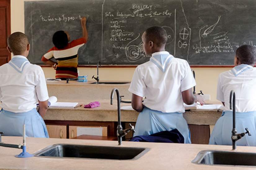 Women religious studying biology at Bigwa Girls Secondary School in Morogoro, Tanzania. A grant in March 2011 funded ASEC to support Bigwa with construction of labs for physics, chemistry and biology.