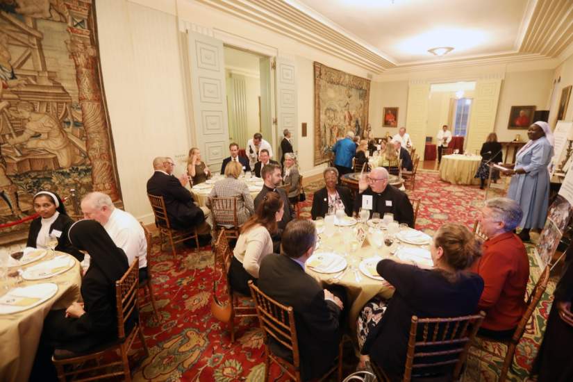 Guests at ASEC’s 25th Jubilee Dinner in Washington, D.C., hosted at the Apostolic Nunciature, mingled before the evening began with an opening prayer by Monsignor Većeslav Tumir, First Counselor of the Apostolic Nunciature, on behalf of His Eminence Christophe Cardinal Pierre.