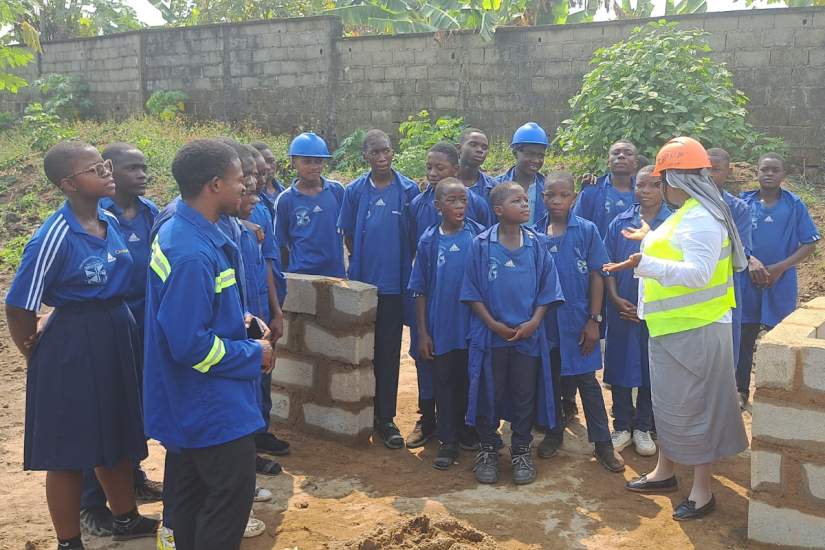 Sr. Vera teaching and encouraging students of the Civil Engineering Department