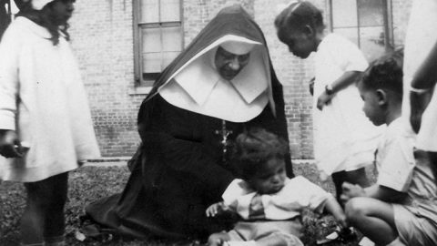 drexel-with-children_web